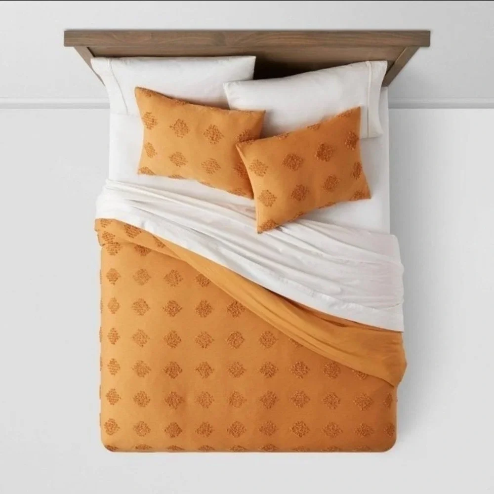 New Threshold Tufted Diamond Crinkle Duvet Cover and Sham Set Dark Gold King